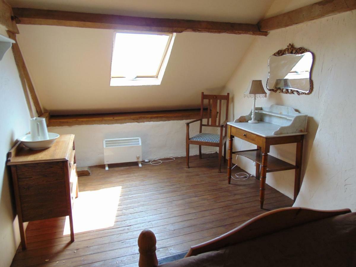 Saint-Symphorien-des-Monts Le Domaineヴィラ エクステリア 写真